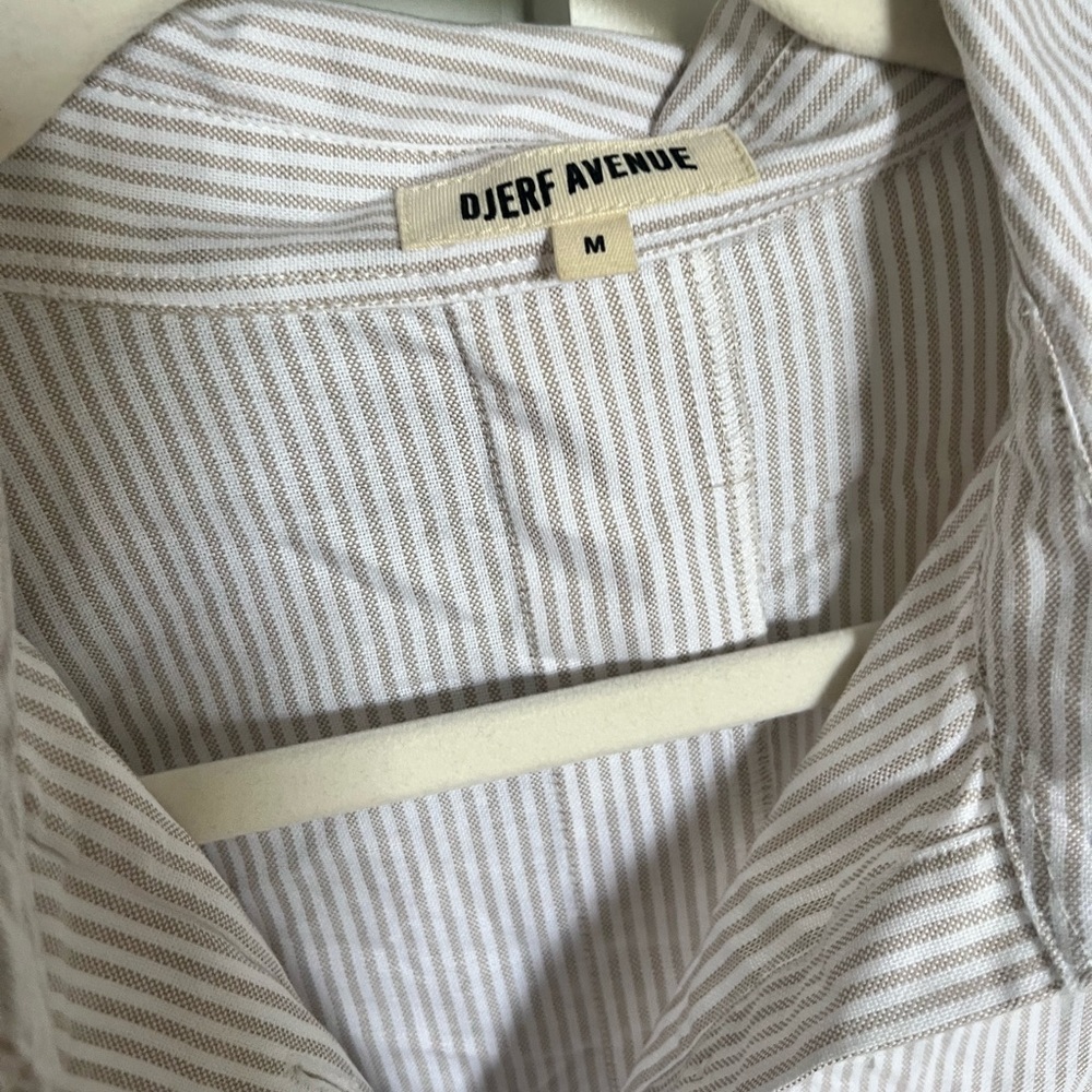 Djerf Avenue Breezy Shirt Beige Stripe - Picture 2 of 5